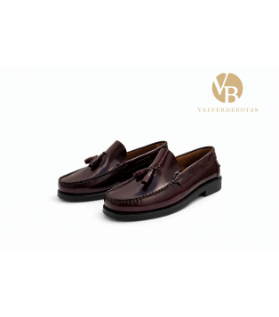 Mocasín Borlas Burdeos